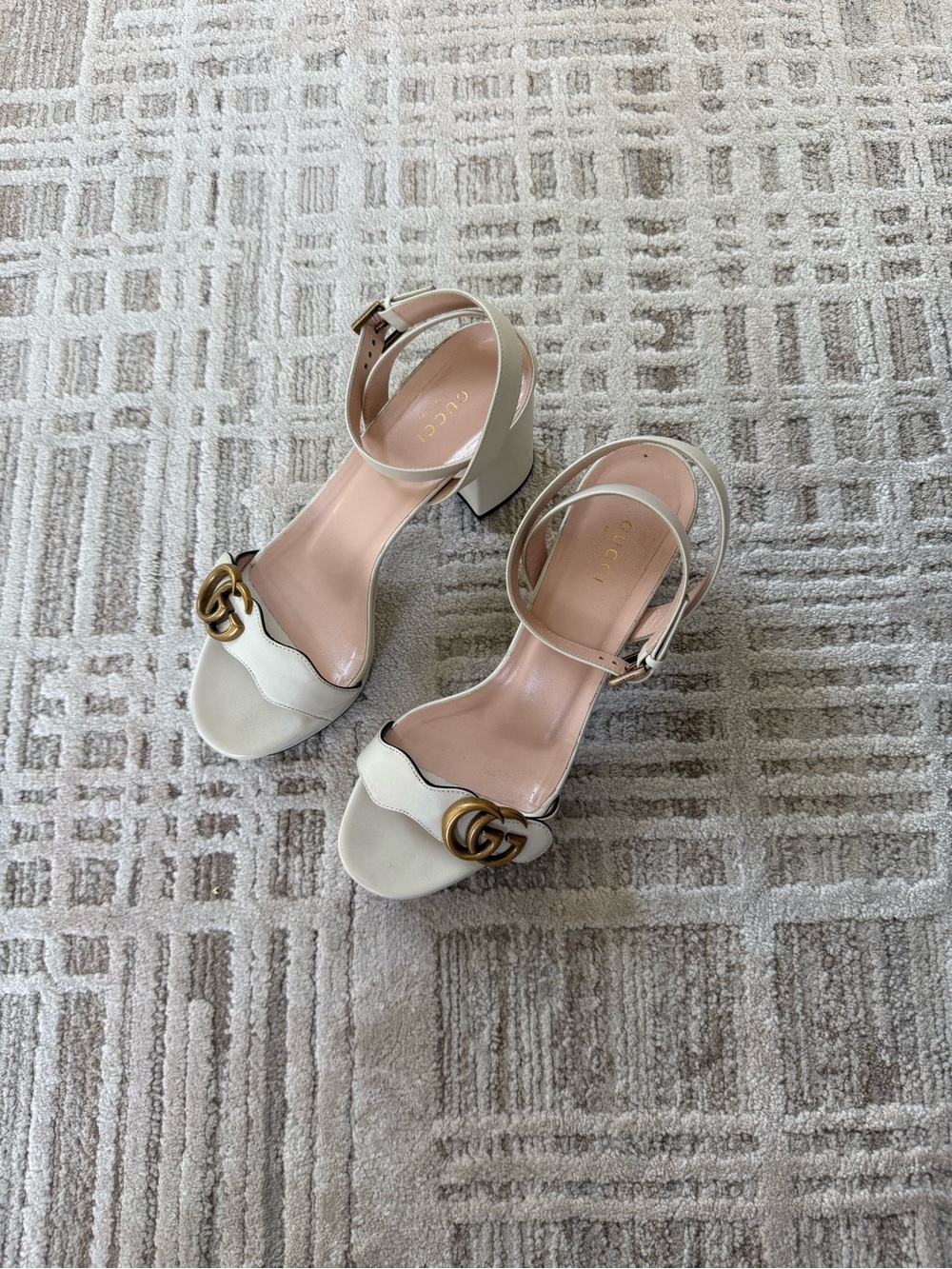 Gucci White Leather Block Heel Sandals with Gold Interlocking GG